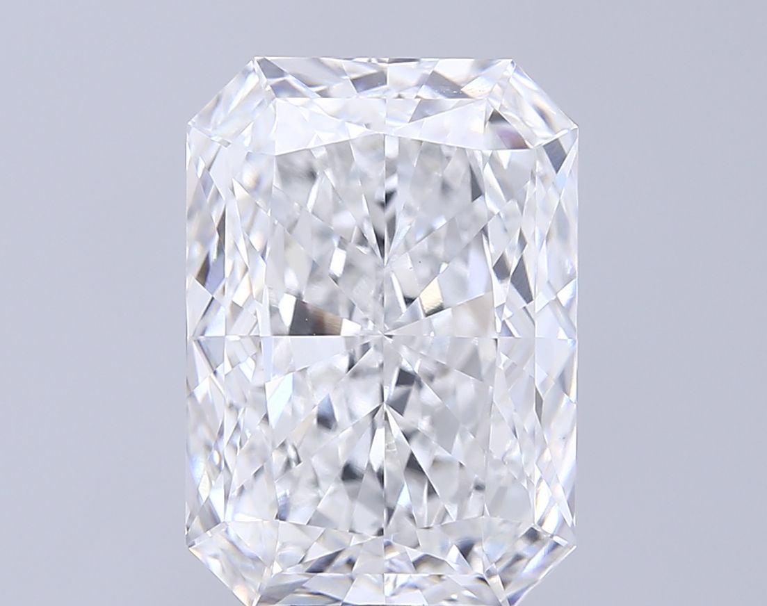 Lab-Grown Radiant Diamond - 8.09 Carats, E Color, VS1 Clarity - Certified by IGI - Report Number: LG681572069