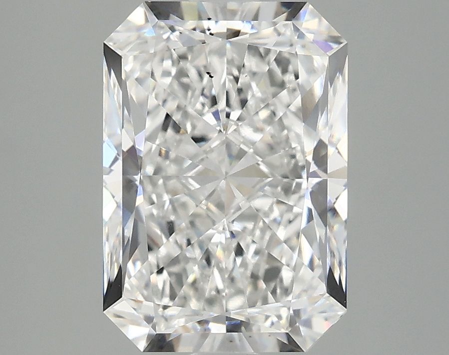 Lab-Grown Radiant Diamond - 2.96 Carats, E Color, VS2 Clarity - Certified by IGI - Report Number: LG691574222