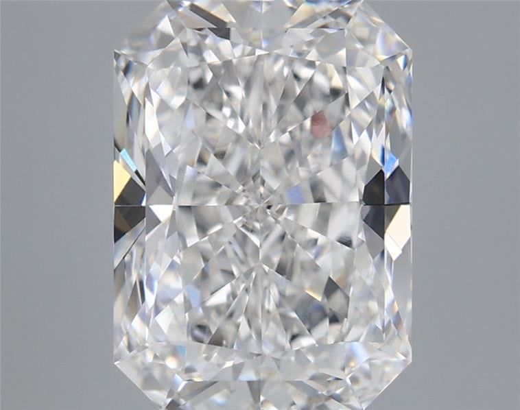 Lab-Grown Radiant Diamond - 4.07 Carats, F Color, VVS2 Clarity - Certified by IGI - Report Number: LG698551272