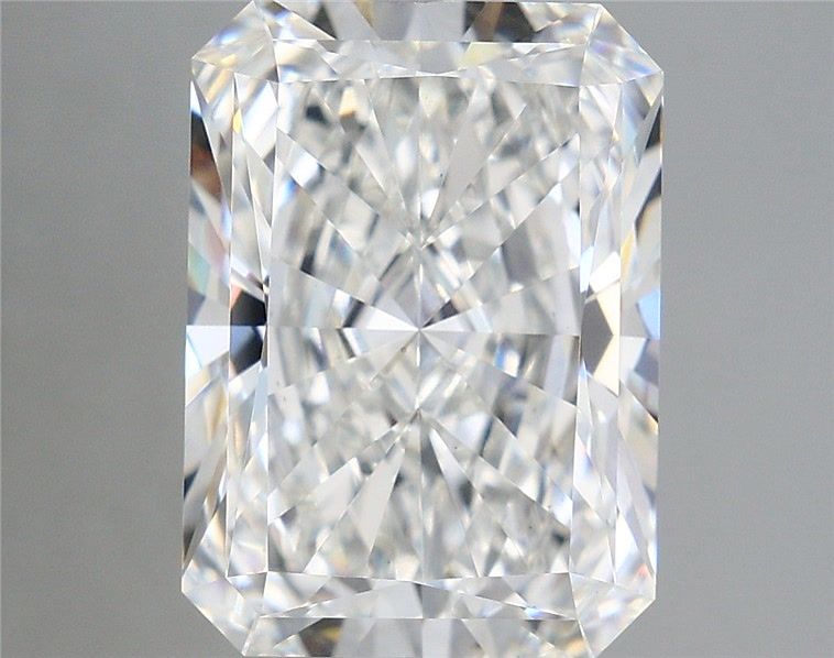 Lab-Grown Radiant Diamond - 6.48 Carats, F Color, VS1 Clarity - Certified by IGI - Report Number: LG655425268