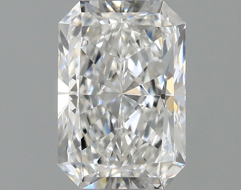 Lab-Grown Radiant Diamond - 0.97 Carats, E Color, VVS2 Clarity - Certified by IGI - Report Number: LG667450843