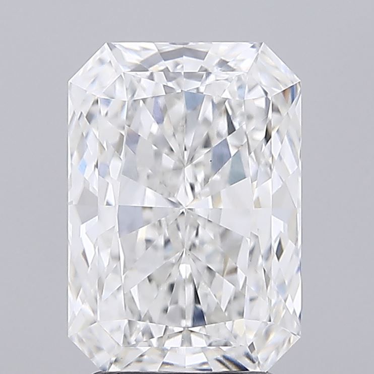 Lab-Grown Radiant Diamond - 3.02 Carats, F Color, VVS2 Clarity - Certified by IGI - Report Number: LG715518435