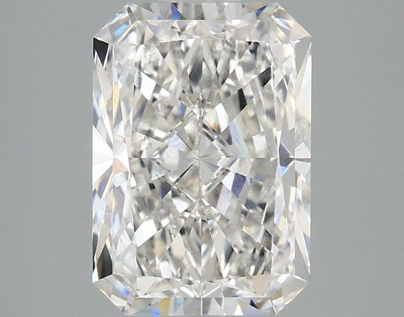 Lab-Grown Radiant Diamond - 2.45 Carats, F Color, VS2 Clarity - Certified by IGI - Report Number: LG660461737