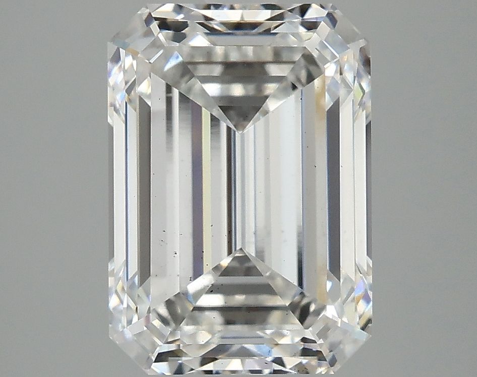 Lab-Grown Emerald Diamond - 4.5 Carats, E Color, VS2 Clarity - Certified by IGI - Report Number: LG668423695