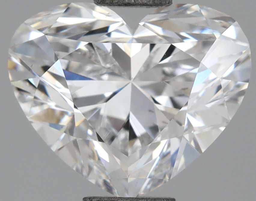 Lab-Grown Heart Diamond - 1.54 Carats, E Color, VS2 Clarity - Certified by IGI - Report Number: LG687552352