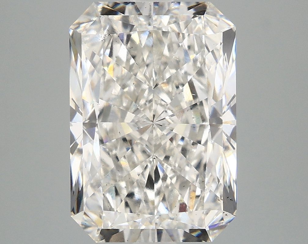 Lab-Grown Radiant Diamond - 4.5 Carats, F Color, VS2 Clarity - Certified by IGI - Report Number: LG685554334