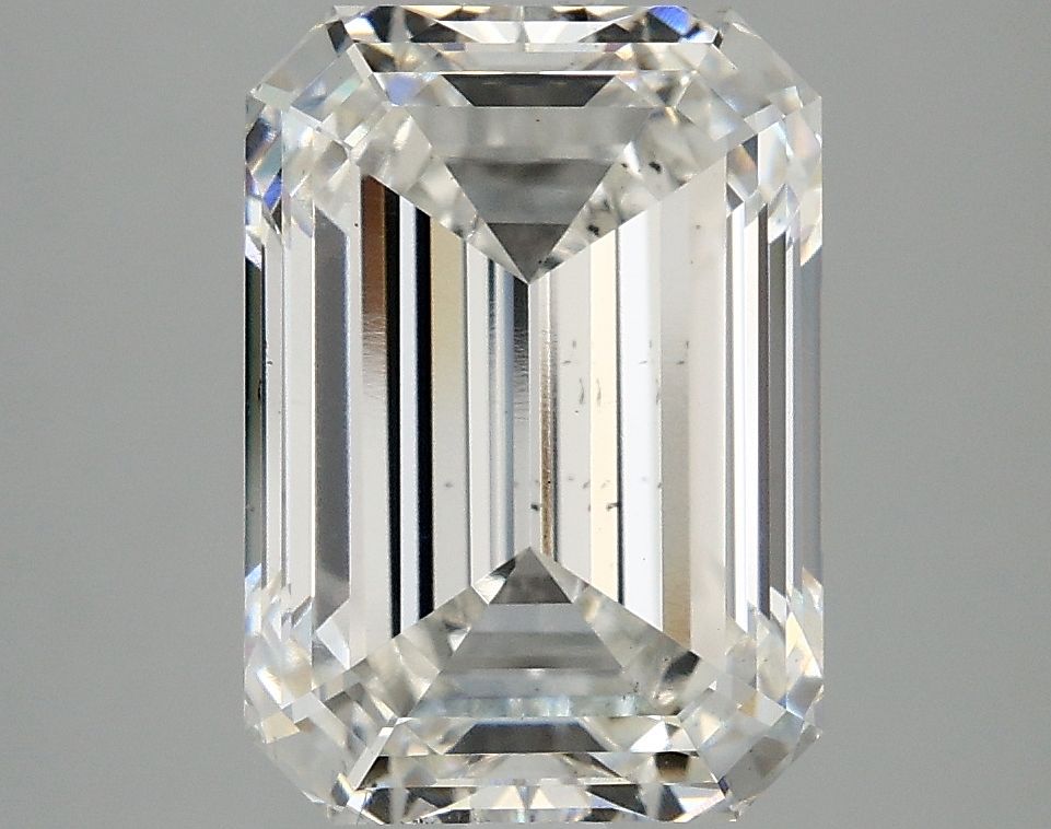 Lab-Grown Emerald Diamond - 4.72 Carats, F Color, VS2 Clarity - Certified by IGI - Report Number: LG677503615