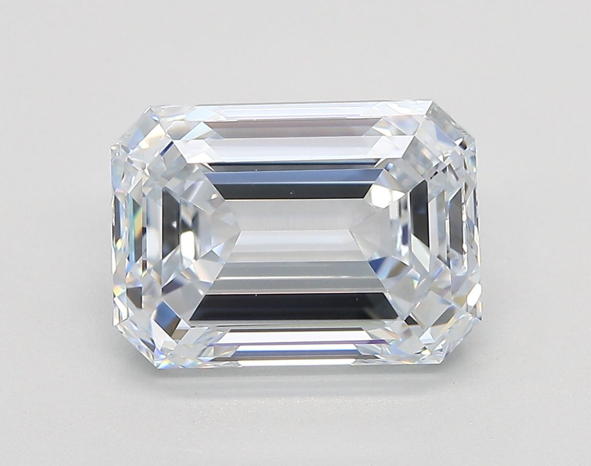 Lab-Grown Emerald Diamond - 4.06 Carats, F Color, VS1 Clarity - Certified by IGI - Report Number: LG464120125