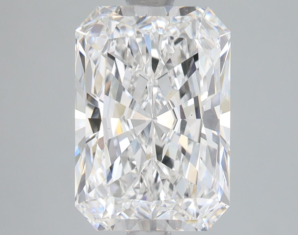 Lab-Grown Radiant Diamond - 3.51 Carats, E Color, VS2 Clarity - Certified by IGI - Report Number: LG687529324