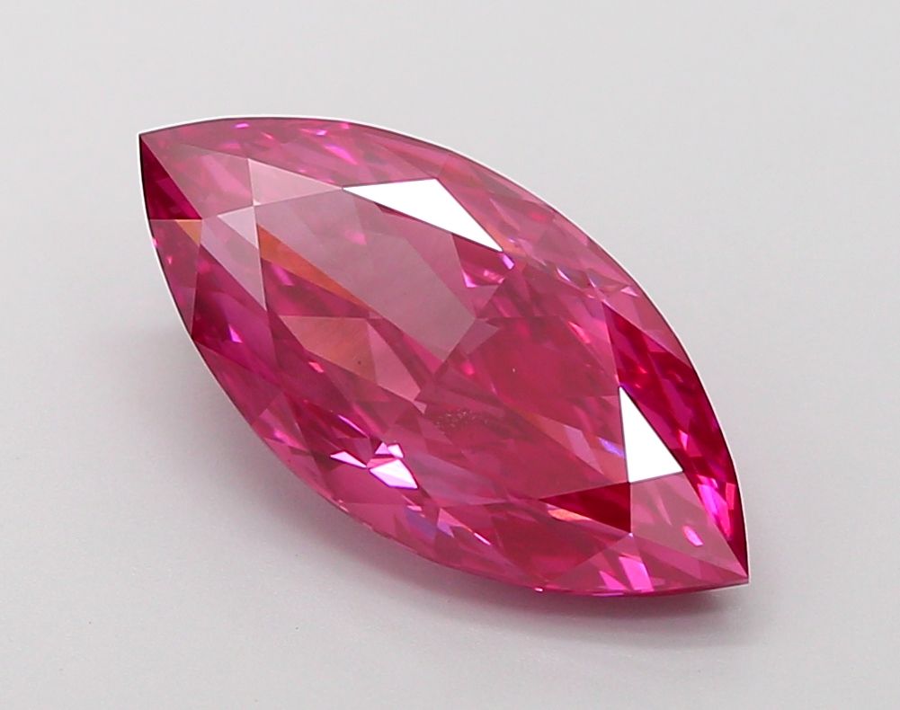Lab-Grown Marquise Diamond - 4.06 Carats, Fancy Vivid Red Color, VS1 Clarity - Certified by IGI - Report Number: LG680520446
