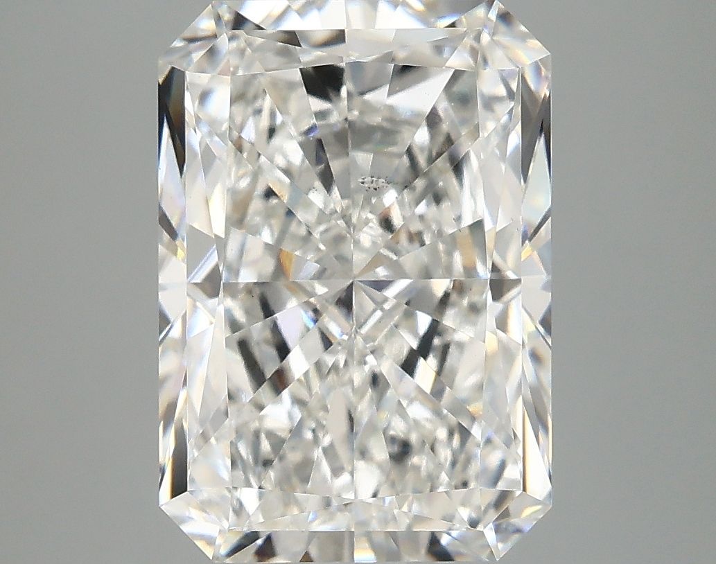 Lab-Grown Radiant Diamond - 5.0 Carats, F Color, VS2 Clarity - Certified by IGI - Report Number: LG678594584