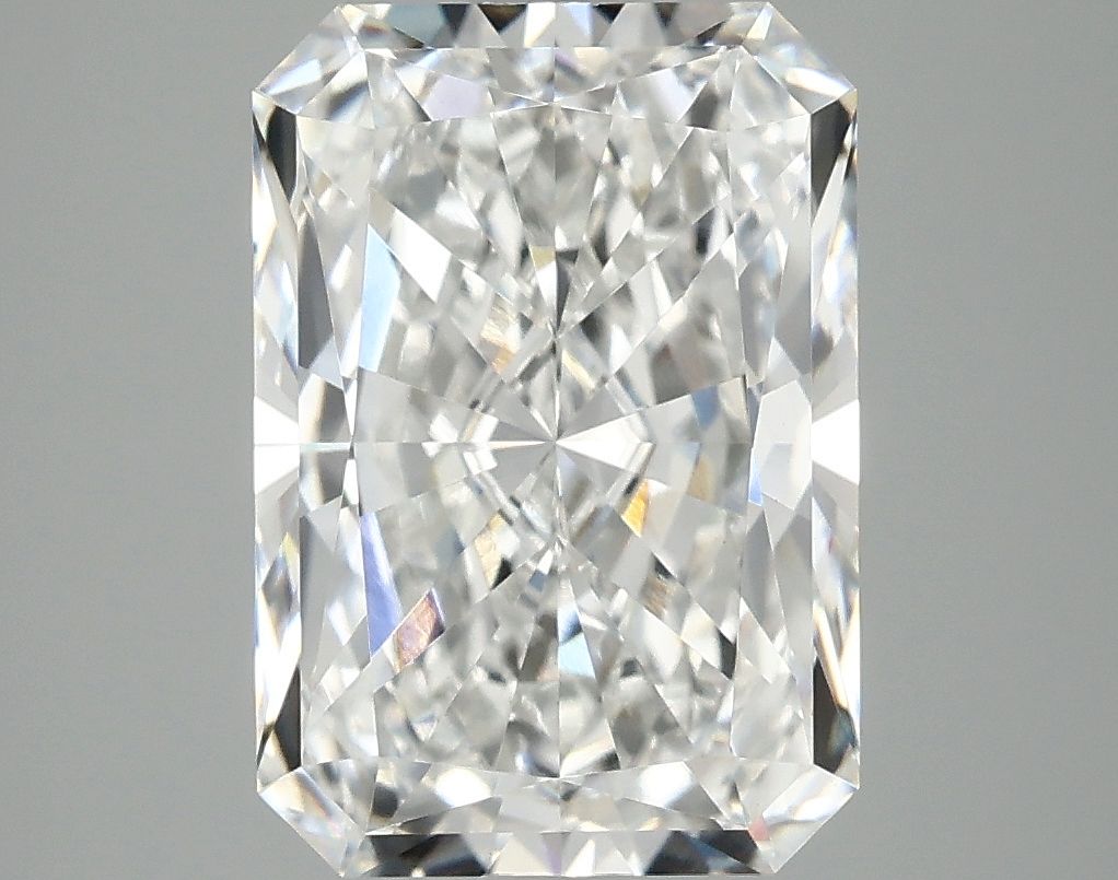 Lab-Grown Radiant Diamond - 4.04 Carats, F Color, VVS2 Clarity - Certified by IGI - Report Number: LG691585569