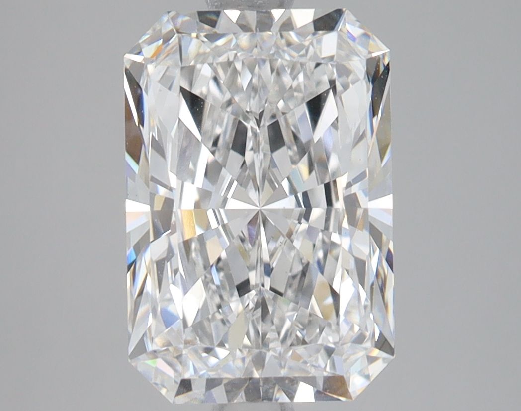 Lab-Grown Radiant Diamond - 3.48 Carats, E Color, VS1 Clarity - Certified by IGI - Report Number: LG687598876