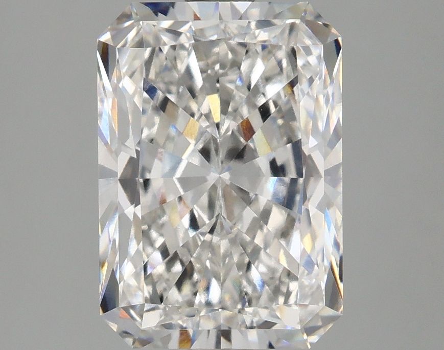 Lab-Grown Radiant Diamond - 2.96 Carats, F Color, VVS2 Clarity - Certified by IGI - Report Number: LG674560374