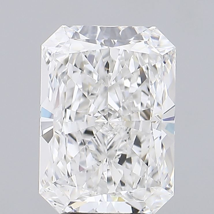 Lab-Grown Radiant Diamond - 3.53 Carats, E Color, VVS2 Clarity - Certified by IGI - Report Number: LG687509057