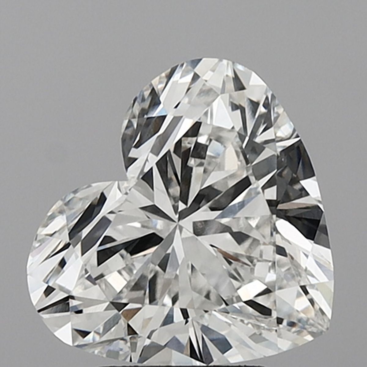 Lab-Grown Heart Diamond - 4.05 Carats, F Color, VVS2 Clarity - Certified by IGI - Report Number: LG685531845
