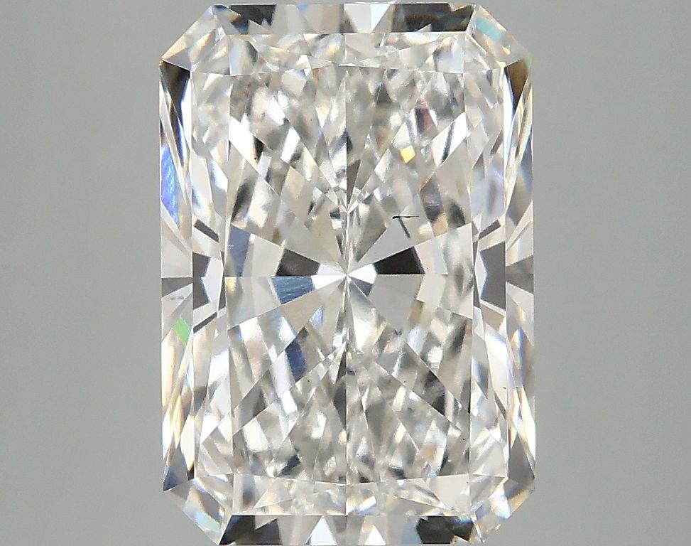 Lab-Grown Radiant Diamond - 4.08 Carats, F Color, VS2 Clarity - Certified by IGI - Report Number: LG675594823
