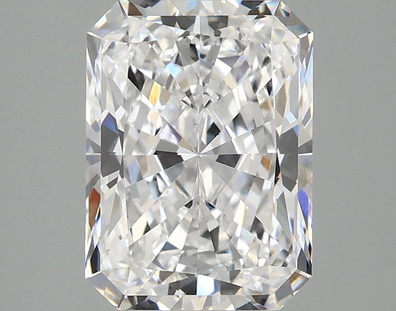 Lab-Grown Radiant Diamond - 2.45 Carats, E Color, VS1 Clarity - Certified by IGI - Report Number: LG686507153
