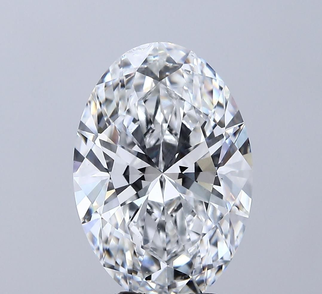 Lab-Grown Oval Diamond - 4.09 Carats, E Color, VVS2 Clarity - Certified by IGI - Report Number: LG688510580