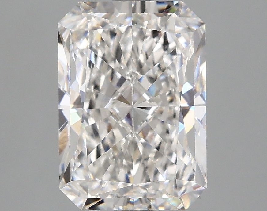 Lab-Grown Radiant Diamond - 3.03 Carats, F Color, VVS2 Clarity - Certified by IGI - Report Number: LG665425653
