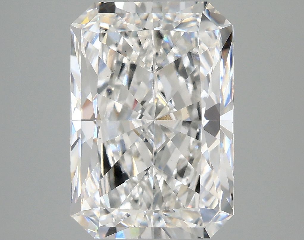 Lab-Grown Radiant Diamond - 4.74 Carats, F Color, VS2 Clarity - Certified by IGI - Report Number: LG669473361