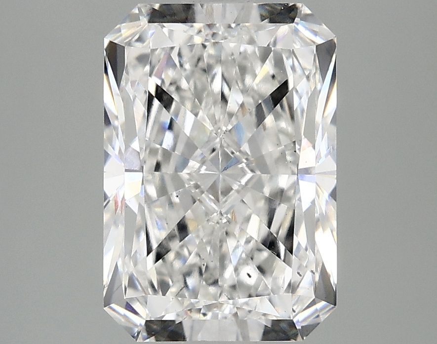 Lab-Grown Radiant Diamond - 2.96 Carats, E Color, VS2 Clarity - Certified by IGI - Report Number: LG692592937