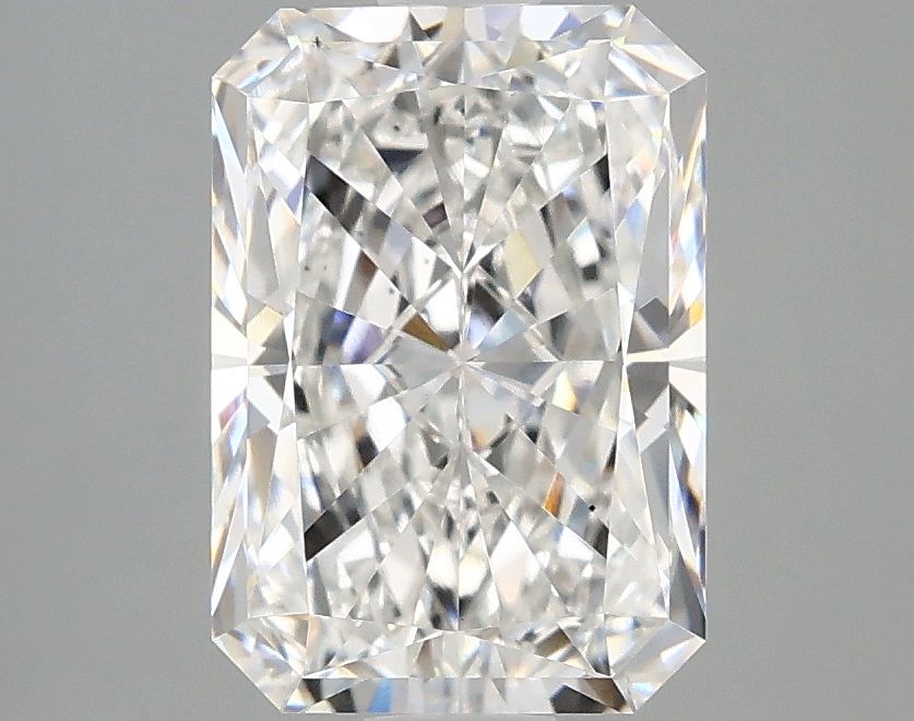 Lab-Grown Radiant Diamond - 2.59 Carats, E Color, VS2 Clarity - Certified by IGI - Report Number: LG679515052