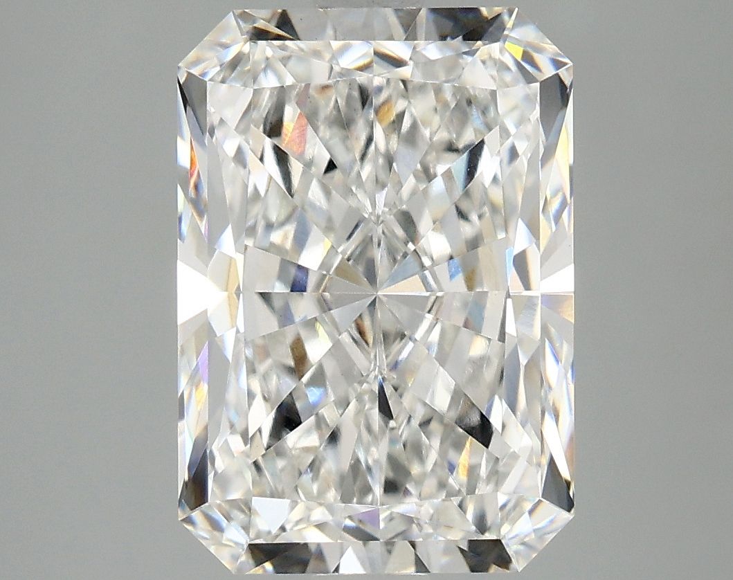 Lab-Grown Radiant Diamond - 4.1 Carats, F Color, VVS2 Clarity - Certified by IGI - Report Number: LG683575599