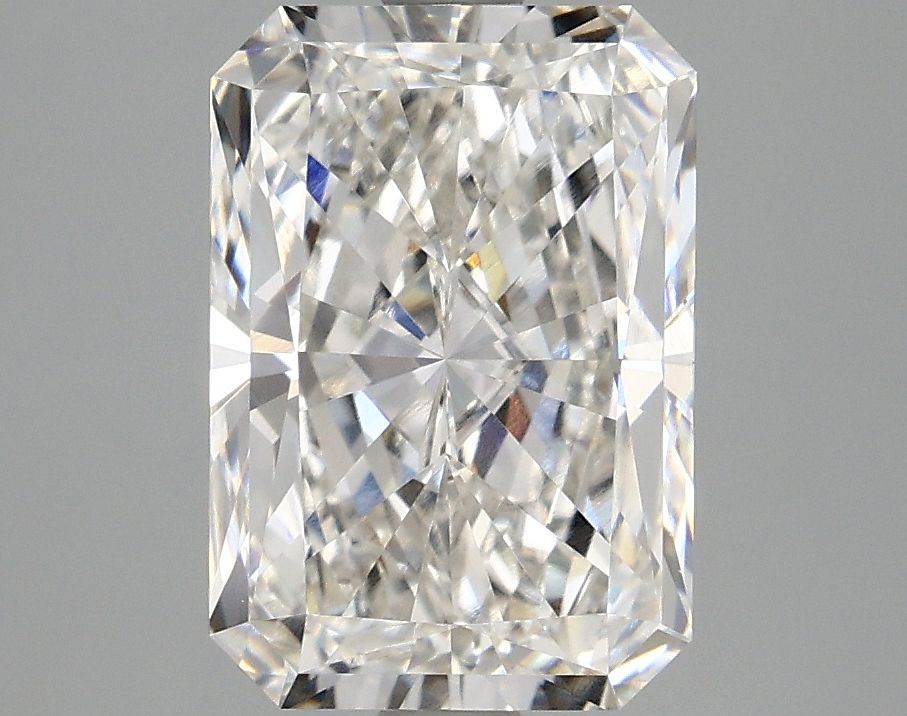 Lab-Grown Radiant Diamond - 3.04 Carats, F Color, VVS2 Clarity - Certified by IGI - Report Number: LG665454713