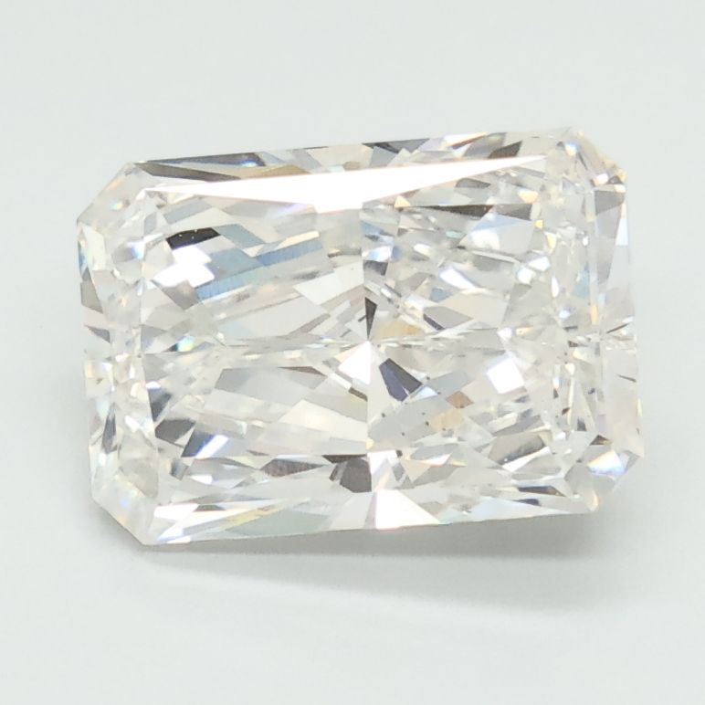 Lab-Grown Radiant Diamond - 2.5 Carats, F Color, VS2 Clarity - Certified by IGI - Report Number: LG681568211