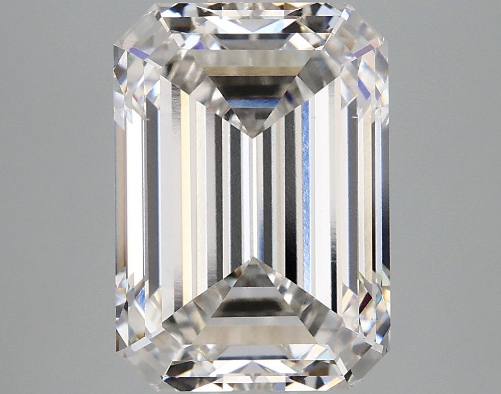 Lab-Grown Emerald Diamond - 4.96 Carats, F Color, VS1 Clarity - Certified by IGI - Report Number: LG666440302