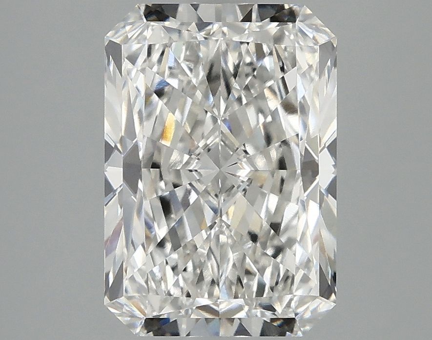 Lab-Grown Radiant Diamond - 2.98 Carats, F Color, VVS2 Clarity - Certified by IGI - Report Number: LG683555513