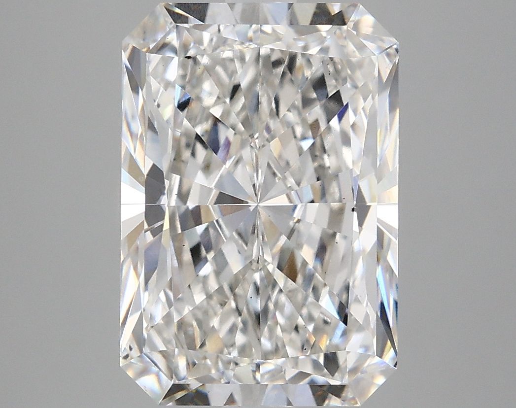Lab-Grown Radiant Diamond - 5.07 Carats, F Color, VS2 Clarity - Certified by IGI - Report Number: LG652447579