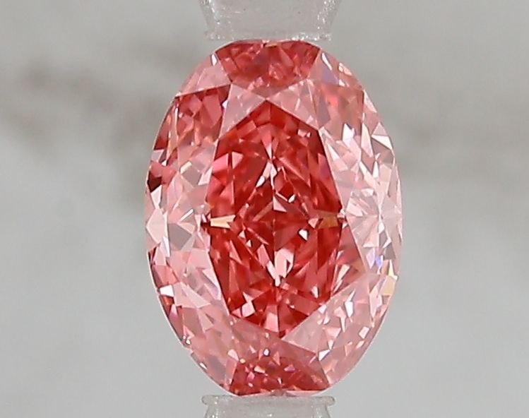 Lab-Grown Oval Diamond - 1.02 Carats, Fancy Vivid Pink Color, VVS2 Clarity - Certified by IGI - Report Number: LG671493195