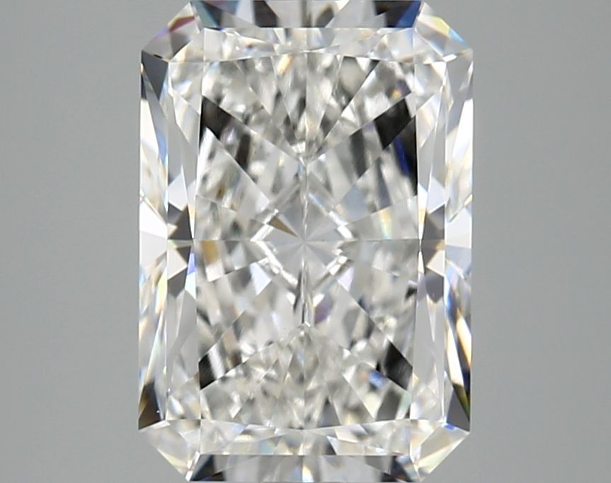 Lab-Grown Radiant Diamond - 3.96 Carats, E Color, VVS2 Clarity - Certified by IGI - Report Number: LG711521423