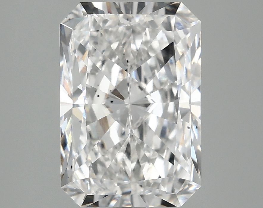 Lab-Grown Radiant Diamond - 2.99 Carats, E Color, VS2 Clarity - Certified by IGI - Report Number: LG689540064