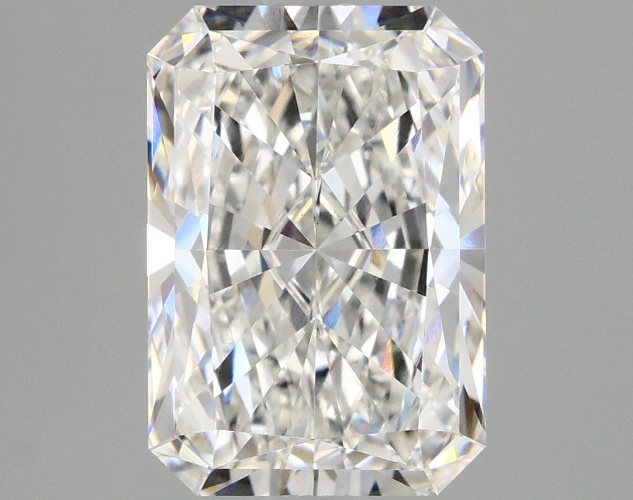 Lab-Grown Radiant Diamond - 3.02 Carats, F Color, VVS2 Clarity - Certified by IGI - Report Number: LG671438618
