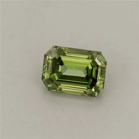 0.30ct Emerald Lab Grown Diamond (Colour Fancy Vivid Green, Clarity VVS2, IGI Certified)
