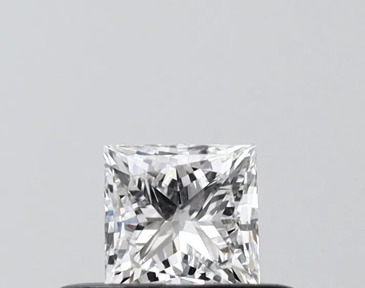 0.34ct Princess Lab Grown Diamond (Colour D, Clarity VVS2, IGI Certified)