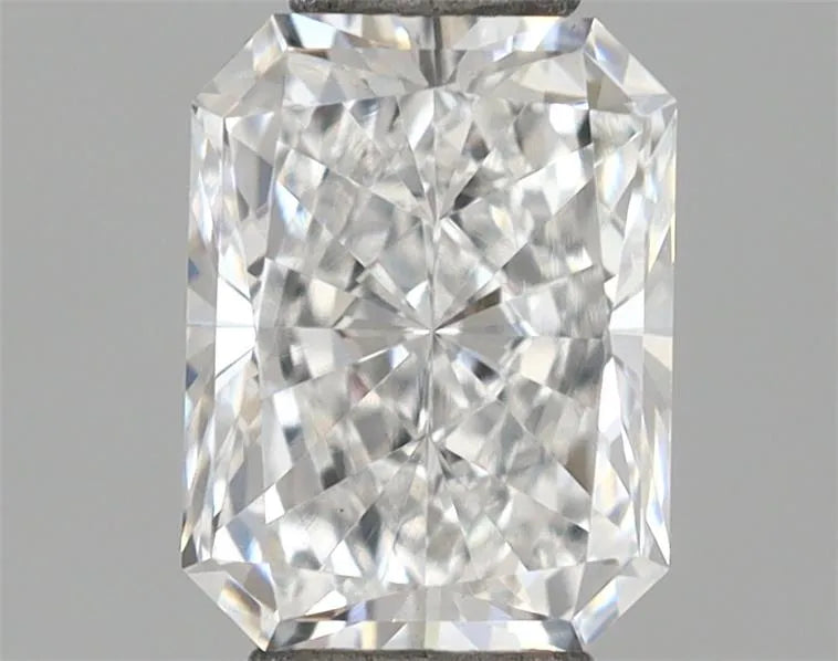 0.60ct Radiant Lab Grown Diamond (Colour E, Clarity VS1, IGI Certified)