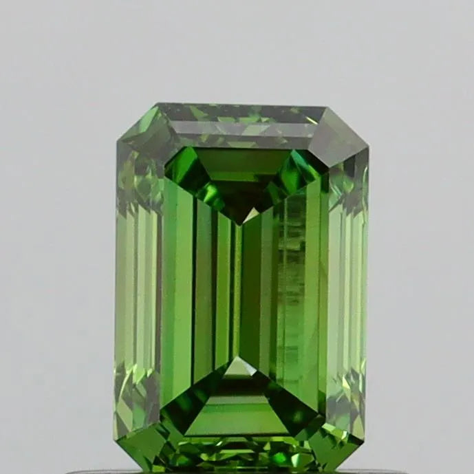 0.63ct Emerald Lab Grown Diamond (Colour Fancy Vivid Green, Clarity VVS2, IGI Certified)