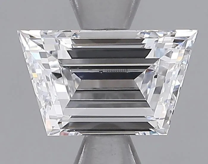 0.90ct Trapeze Lab Grown Diamond (Colour D, Clarity VVS2, IGI Certified)