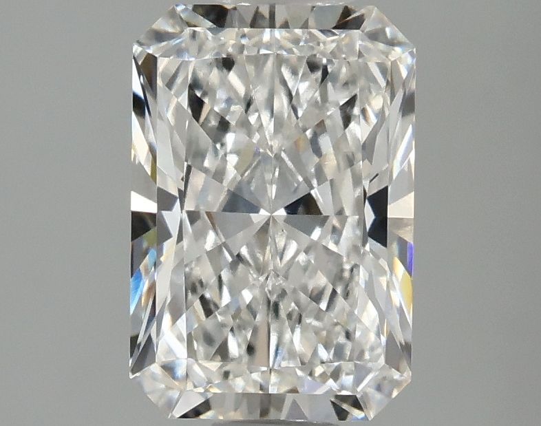 Lab-Grown Radiant Diamond - 1.95 Carats, E Color, VS1 Clarity - Certified by IGI - Report Number: LG635497142