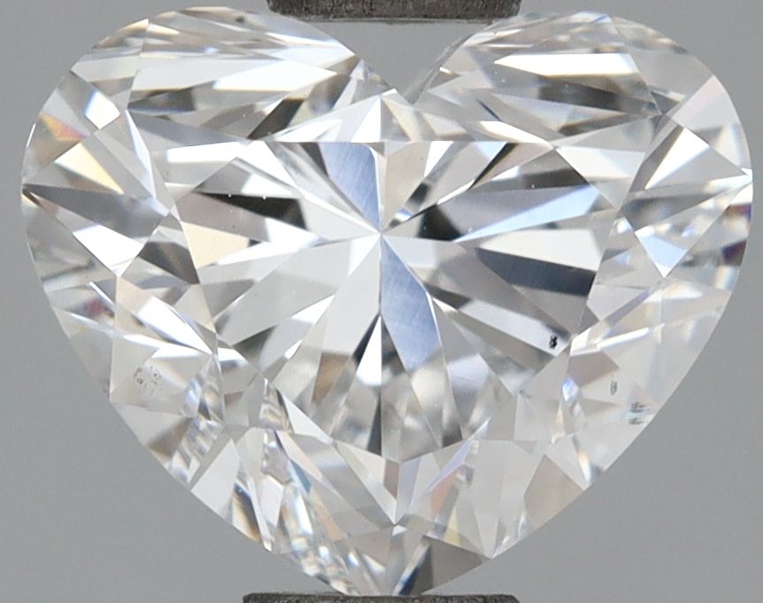 Lab-Grown Heart Diamond - 1.53 Carats, E Color, VS2 Clarity - Certified by IGI - Report Number: LG687587743