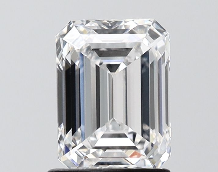 Lab-Grown Emerald Diamond - 1.52 Carats, D Color, VVS2 Clarity - Certified by IGI - Report Number: LG698566606