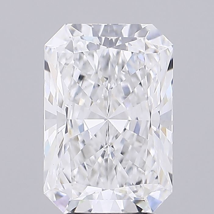 Lab-Grown Radiant Diamond - 3.53 Carats, E Color, VVS2 Clarity - Certified by IGI - Report Number: LG687563646