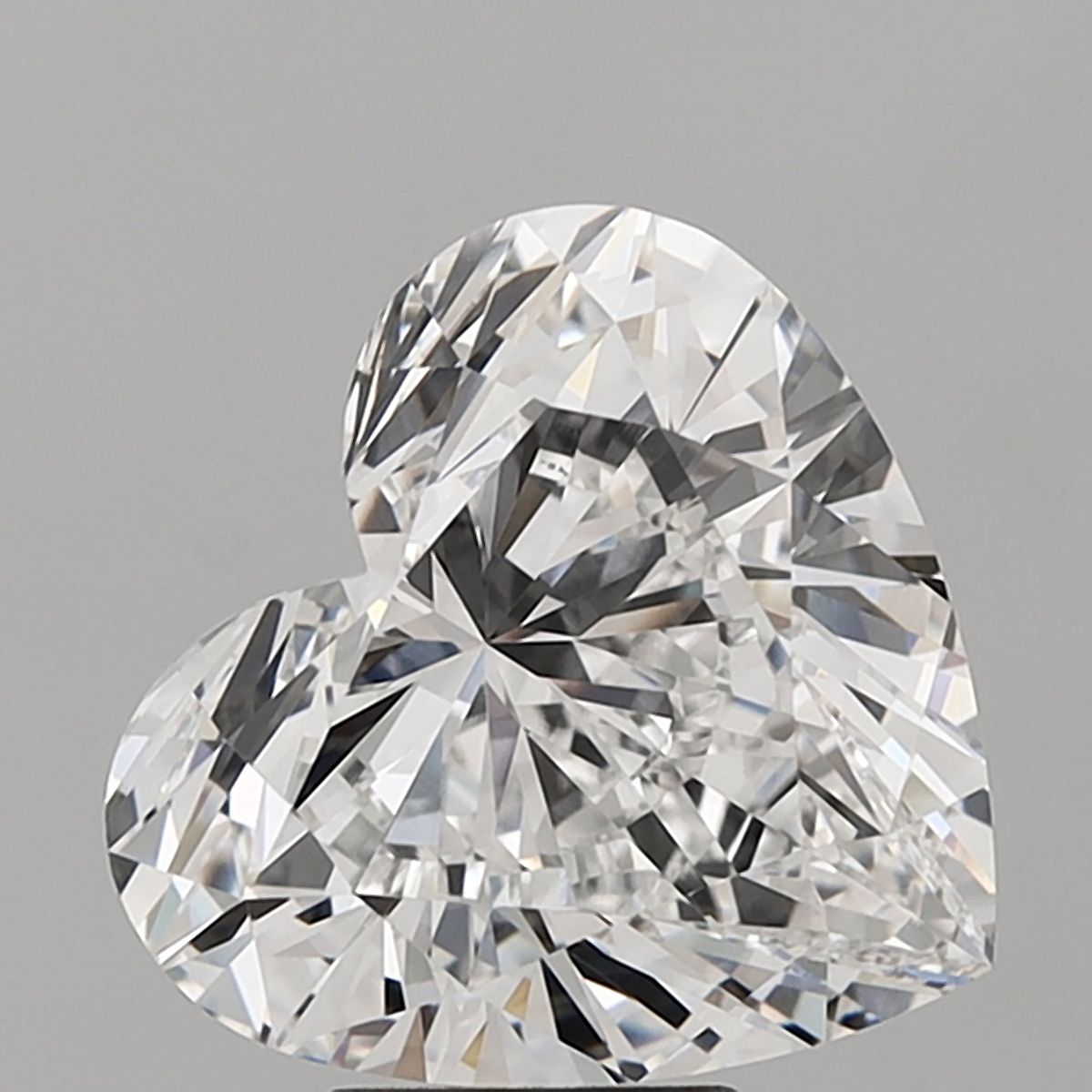 Lab-Grown Heart Diamond - 7.04 Carats, E Color, VS1 Clarity - Certified by IGI - Report Number: LG713556761