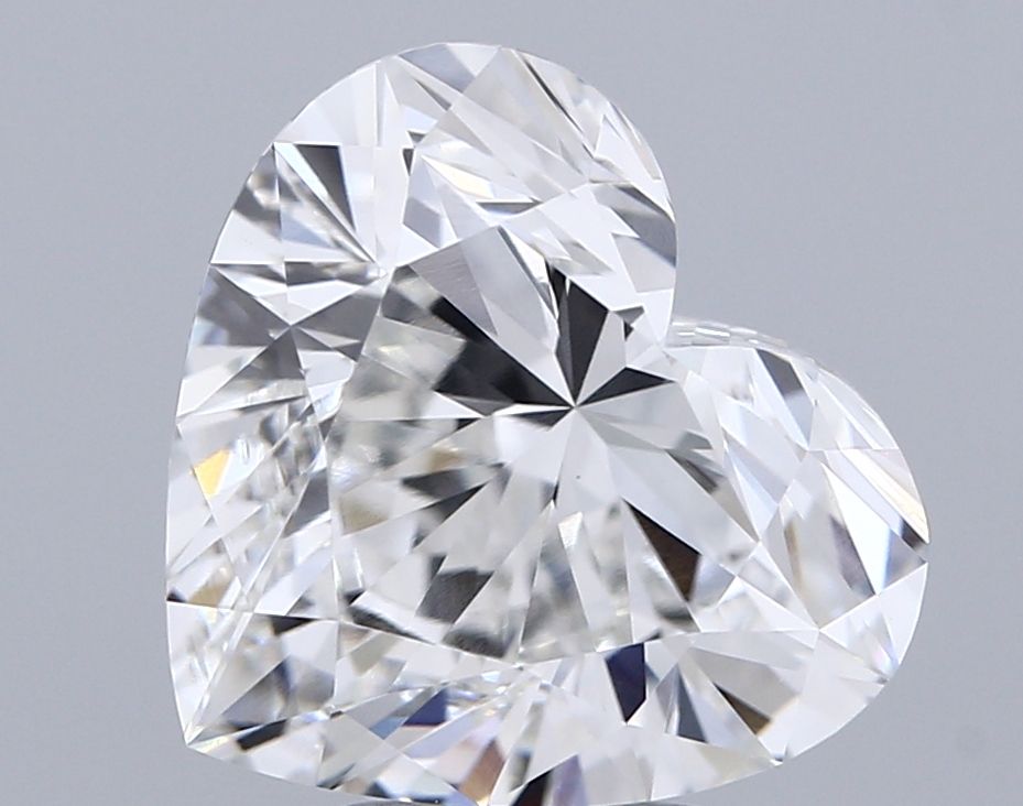 Lab-Grown Heart Diamond - 5.06 Carats, F Color, VVS2 Clarity - Certified by IGI - Report Number: LG673412807