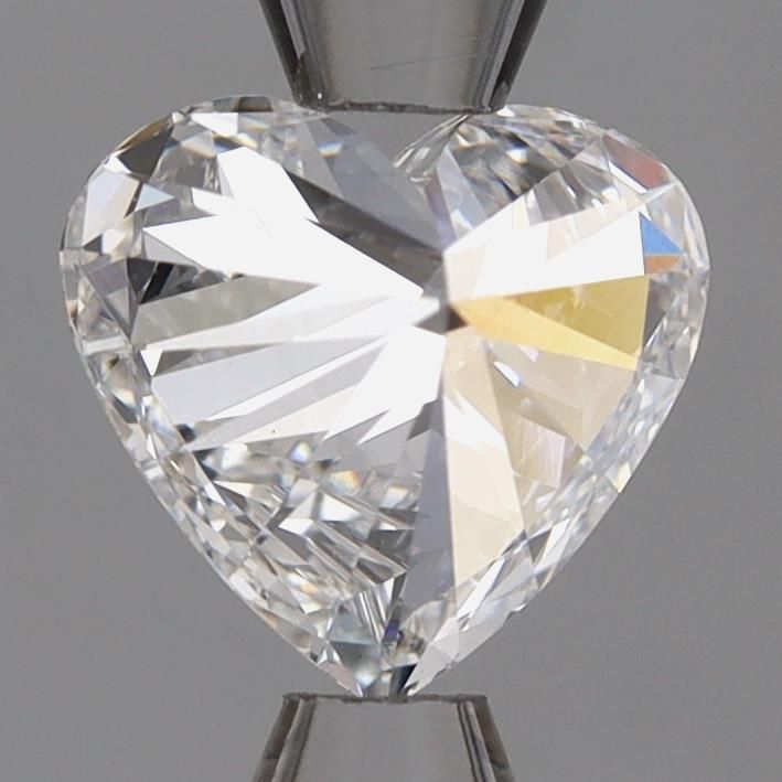Lab-Grown Heart Diamond - 1.09 Carat, E Color, VS2 Clarity | Sustainable Luxury, Dazzling Brilliance | IGI | Certified LG584346348