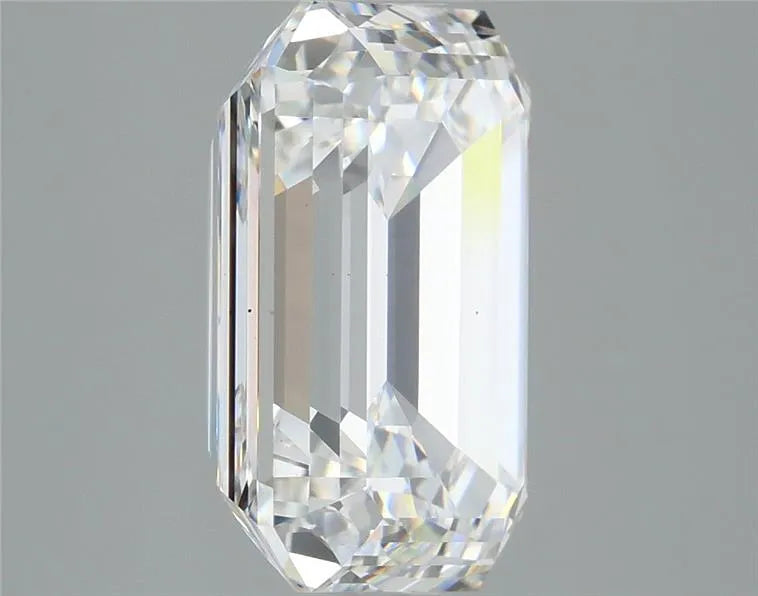 Lab-Grown Emerald Diamond - 4.85 Carats, E Color, VS1 Clarity - Sustainable Luxury and Dazzling Brilliance-IGI·Certified